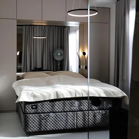 Manderlux - Center Apartment *