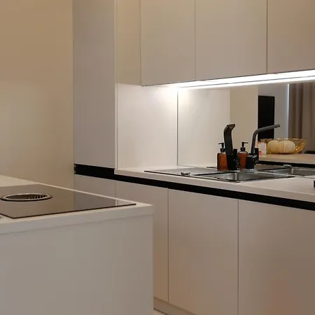 Manderlux - Center Apartment *