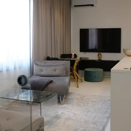 Manderlux - Center Apartment *